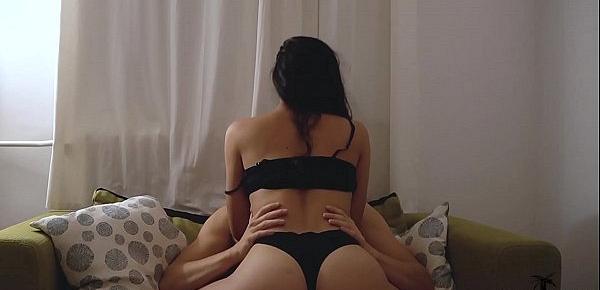  College Babe Rides Dick on the Floor! (Amazing Hot Body Amateur Teen Couple Sex)